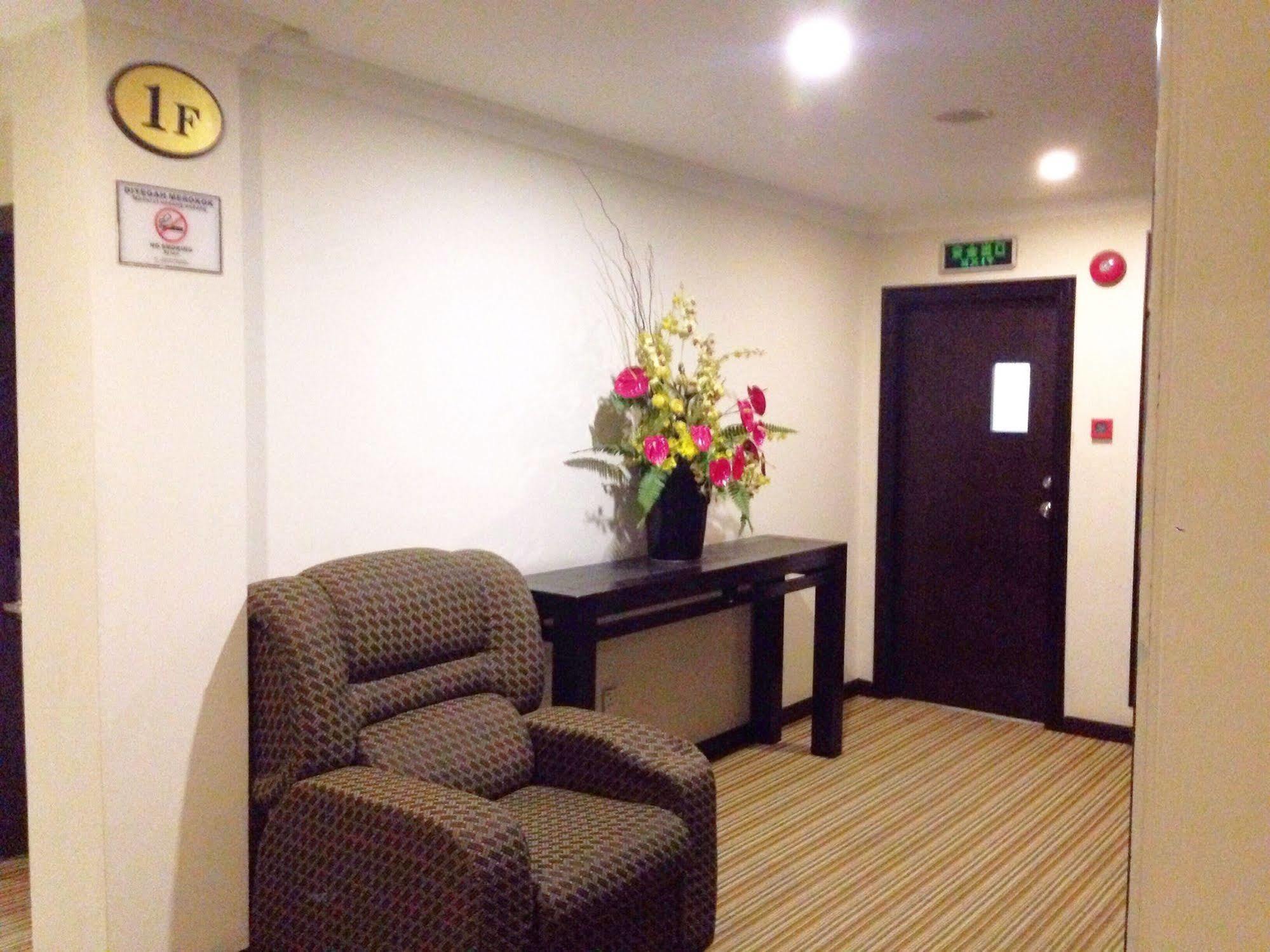 Palm Garden Hotel Brunei Bandar Seri Begavan Dış mekan fotoğraf